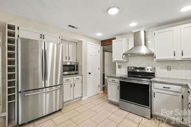 10724 Downpatrick Place, Charlotte, NC 28262