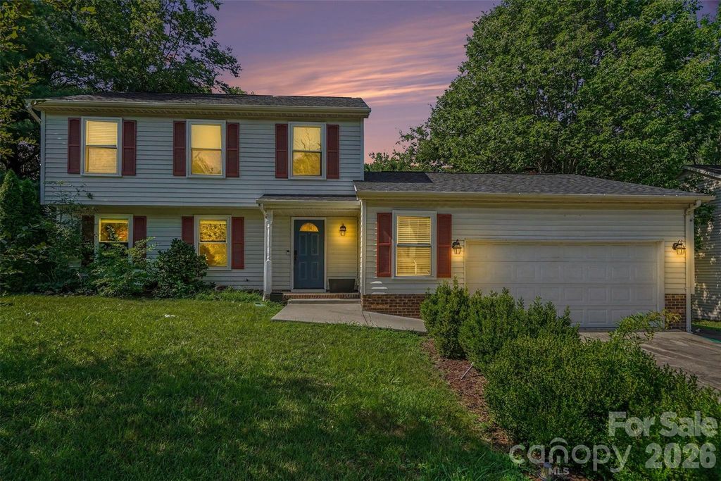 10724 Downpatrick Place, Charlotte, NC 28262
