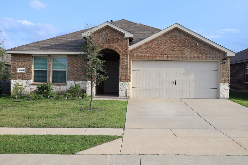 2908 Roper Street, Royse City, TX 75189