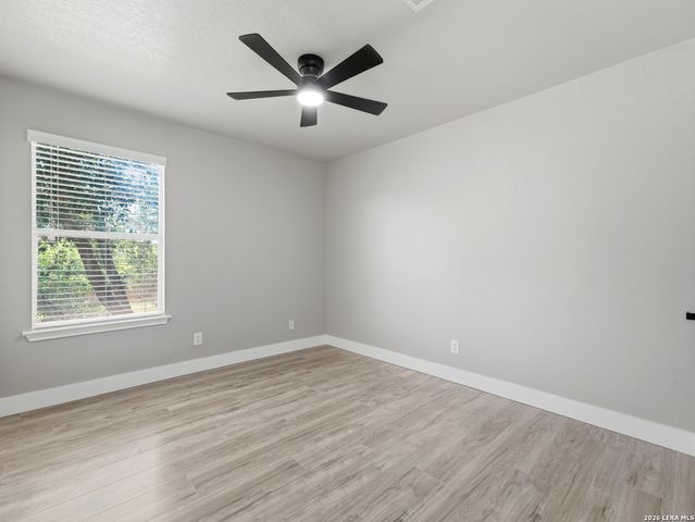 26 Beacon Bay, San Antonio, TX 78239