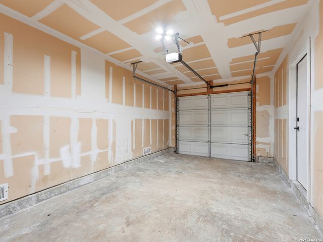 26 Beacon Bay, San Antonio, TX 78239