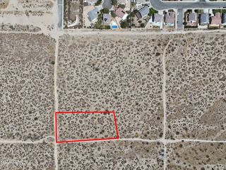 Q 12 Vic Avenue R 57th Ste, Palmdale, CA 93550