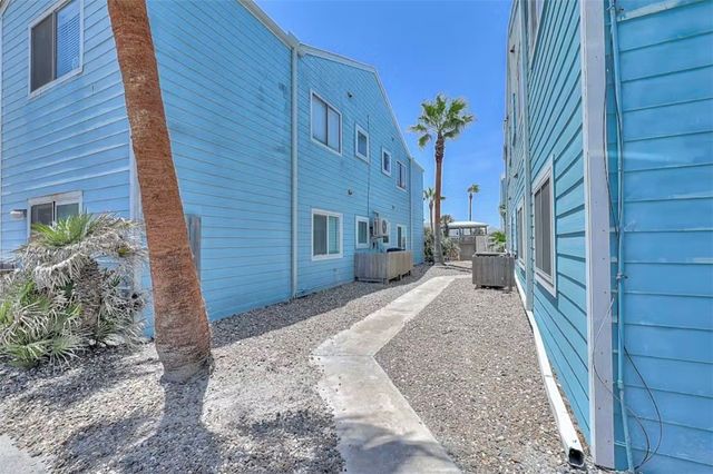 15010 Leeward Dr 207, Corpus Christi, TX 78418