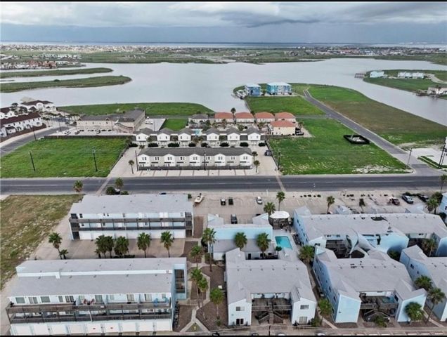 15010 Leeward Dr 207, Corpus Christi, TX 78418