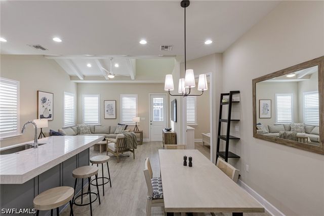 7184 Cayo Coco LN, Naples, FL 34113