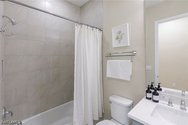 7184 Cayo Coco LN, Naples, FL 34113