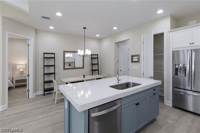 7184 Cayo Coco LN, Naples, FL 34113