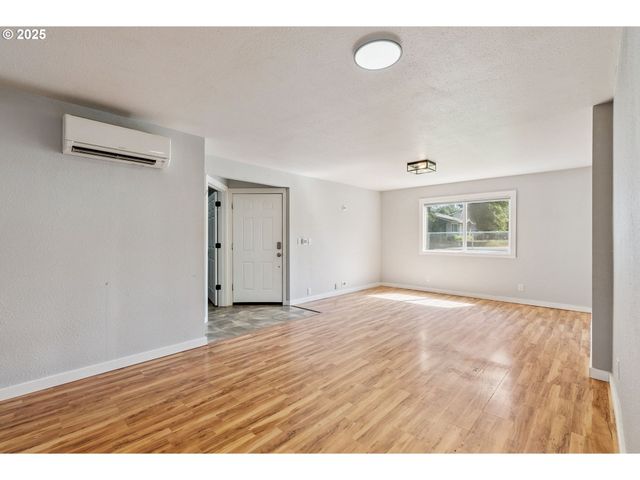 417 GERTRUDE Dr, Dallesport, WA 98617