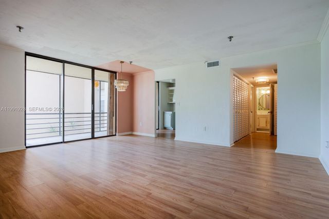 665 NE 195th Street 222, Miami, FL 33179