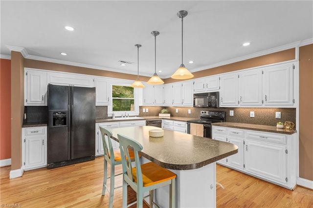 1078 NC Highway 66 S, Westfield, NC 27053