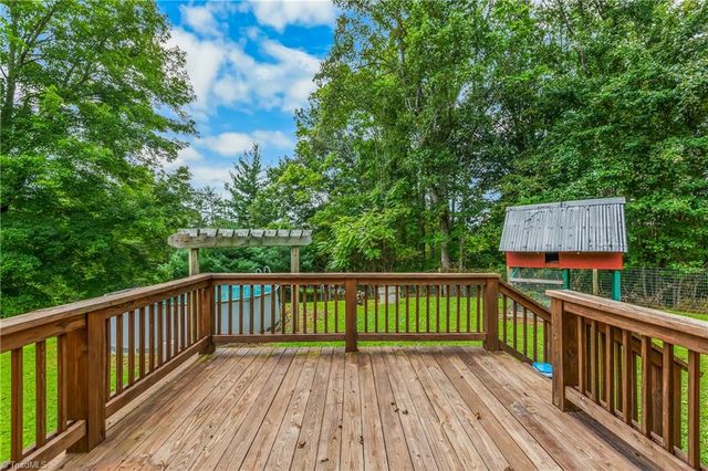 1078 NC Highway 66 S, Westfield, NC 27053