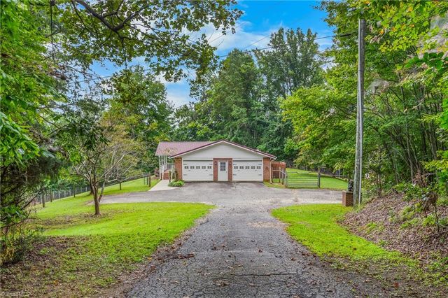 1078 NC Highway 66 S, Westfield, NC 27053