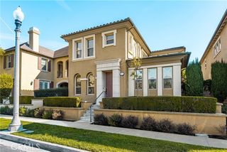 97 Twin Gables, Irvine, CA 92620