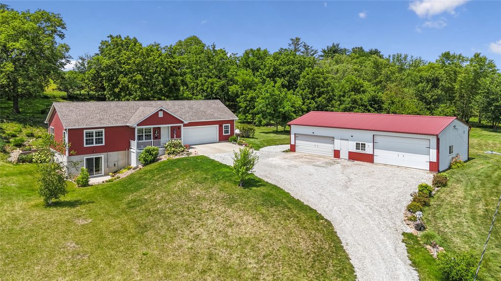 13537 Tripoli Street, Indianola, IA 50125