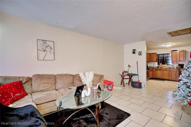 615 Denise Avenue, Sebring, FL 33870