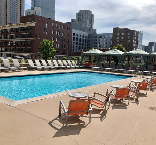 545 N Dearborn Street W909, Chicago, IL 60654