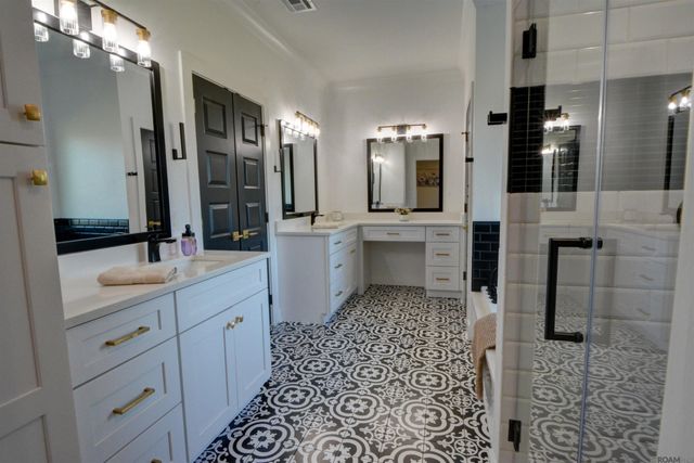 245 Marion Dr, Baton Rouge, LA 70806