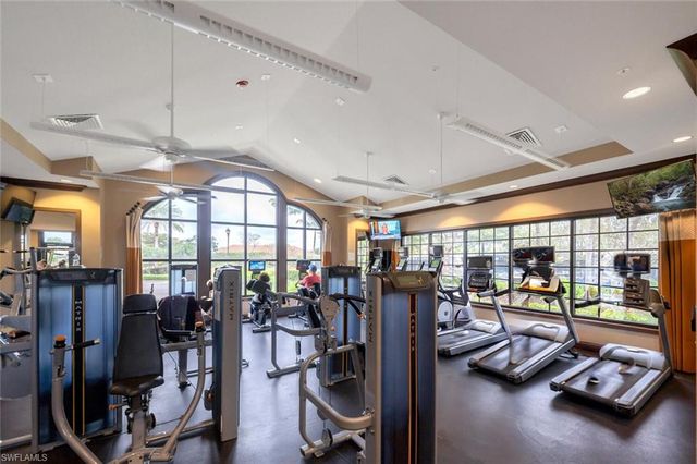 8209 Lucello TER W, Naples, FL 34114