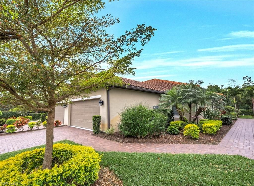8209 Lucello TER W, Naples, FL 34114