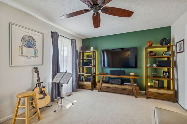 1908 Pennington Dr, Murfreesboro, TN 37129