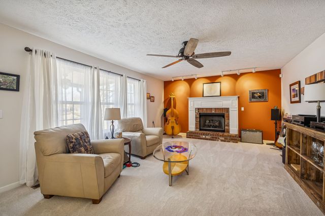 1908 Pennington Dr, Murfreesboro, TN 37129