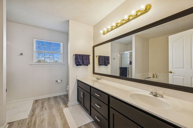 1908 Pennington Dr, Murfreesboro, TN 37129