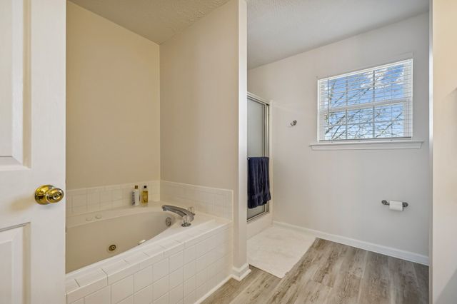 1908 Pennington Dr, Murfreesboro, TN 37129