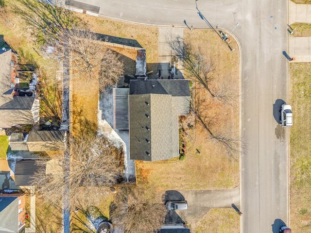 1908 Pennington Dr, Murfreesboro, TN 37129