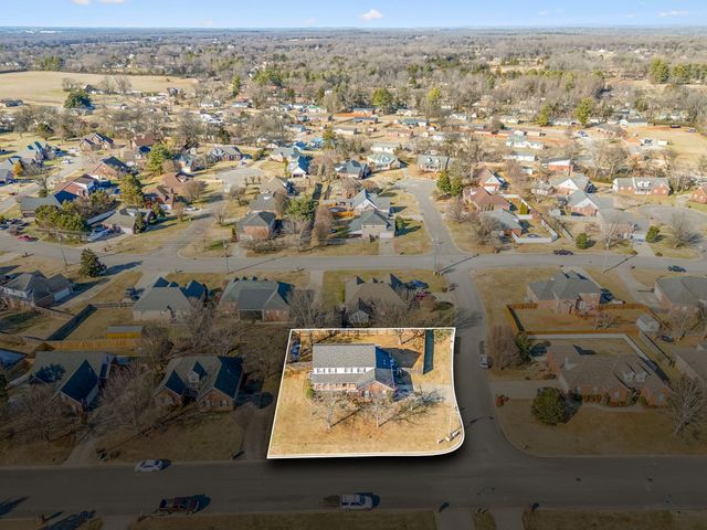 1908 Pennington Dr, Murfreesboro, TN 37129