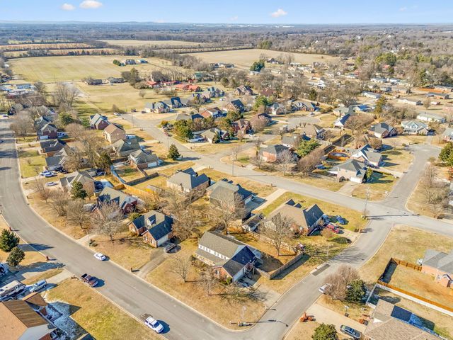 1908 Pennington Dr, Murfreesboro, TN 37129