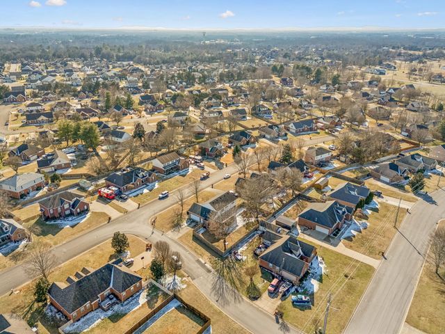 1908 Pennington Dr, Murfreesboro, TN 37129