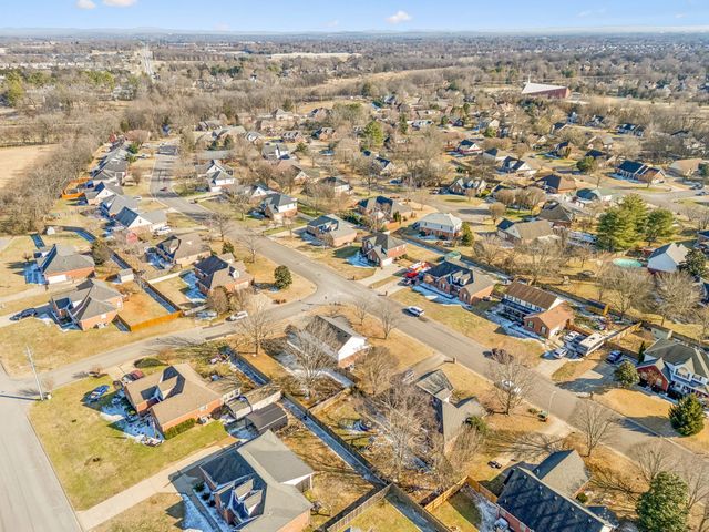 1908 Pennington Dr, Murfreesboro, TN 37129