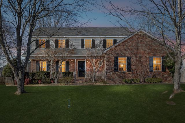 1908 Pennington Dr, Murfreesboro, TN 37129