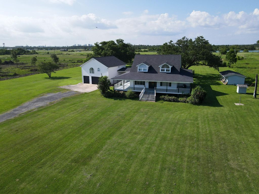 8755 Bud Stell, Lake Charles, LA 70605