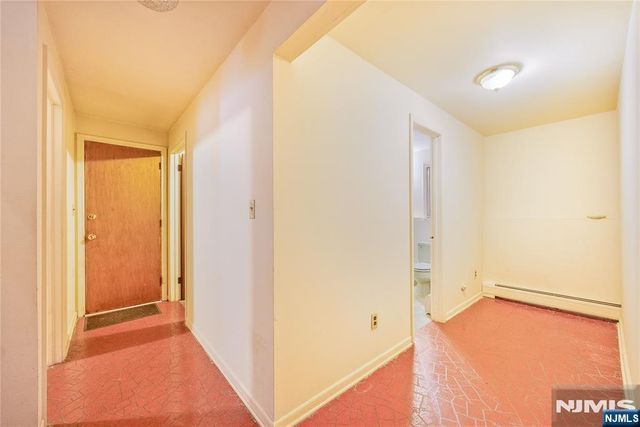15 Main Street, Emerson, NJ 07630