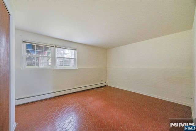 15 Main Street, Emerson, NJ 07630