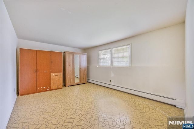 15 Main Street, Emerson, NJ 07630