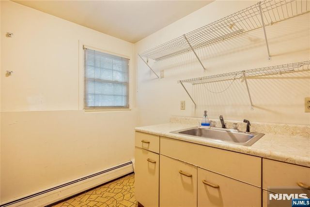 15 Main Street, Emerson, NJ 07630
