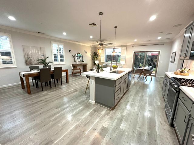 7890 Little Plum Way, Antelope, CA 95843