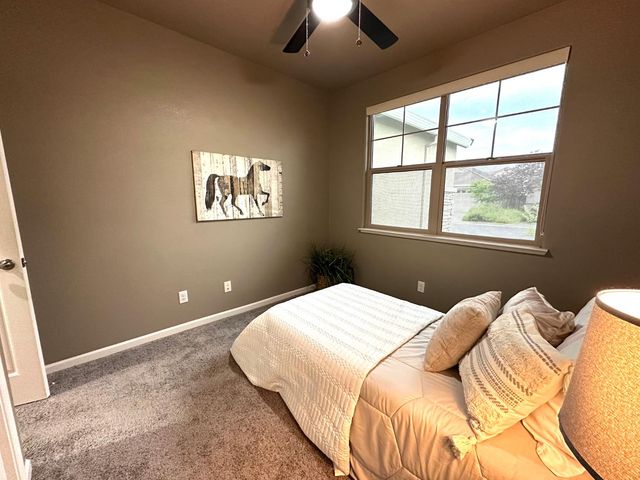 7890 Little Plum Way, Antelope, CA 95843