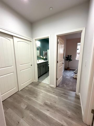 7890 Little Plum Way, Antelope, CA 95843