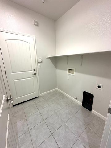 7890 Little Plum Way, Antelope, CA 95843