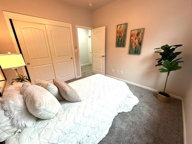 7890 Little Plum Way, Antelope, CA 95843