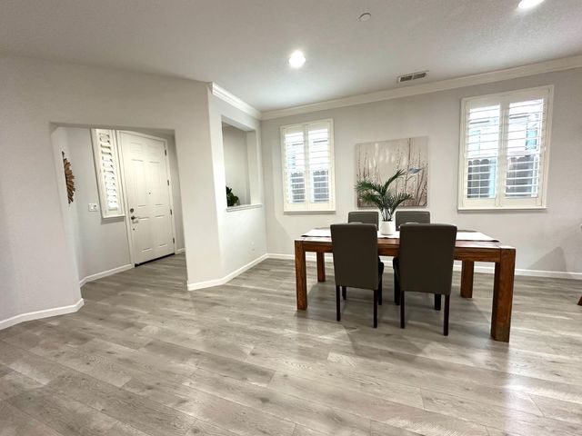 7890 Little Plum Way, Antelope, CA 95843