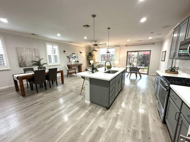 7890 Little Plum Way, Antelope, CA 95843