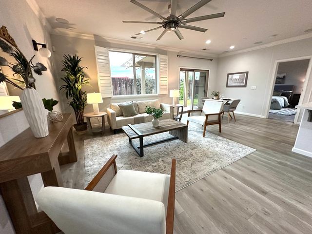 7890 Little Plum Way, Antelope, CA 95843