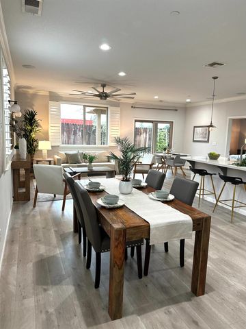 7890 Little Plum Way, Antelope, CA 95843