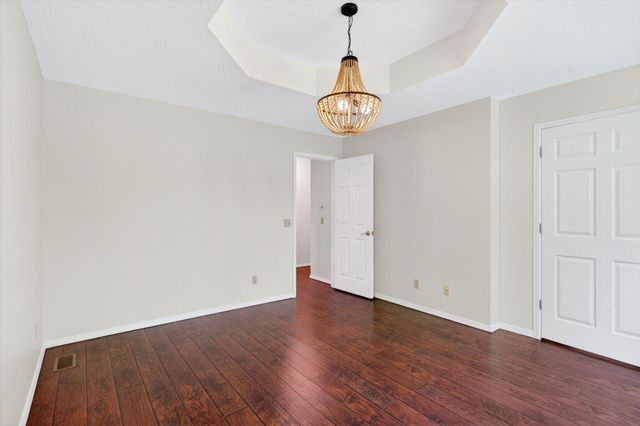 2941 E Belmont Street, Springfield, MO 65802