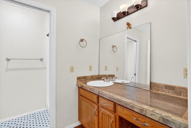2941 E Belmont Street, Springfield, MO 65802