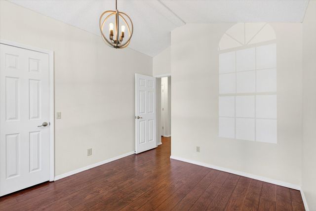 2941 E Belmont Street, Springfield, MO 65802